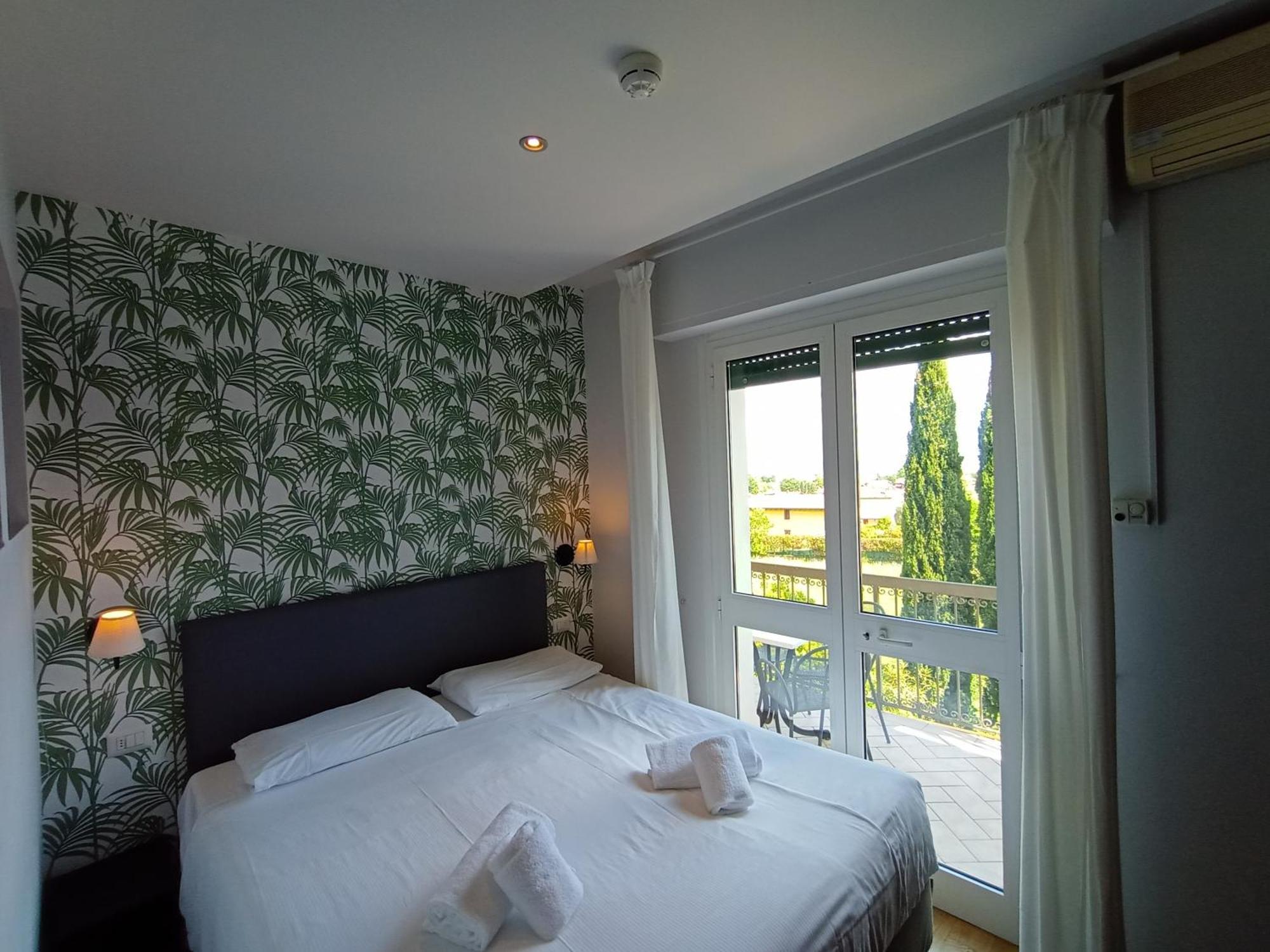 Park Residence Il Gabbiano Moniga del Garda Eksteriør billede