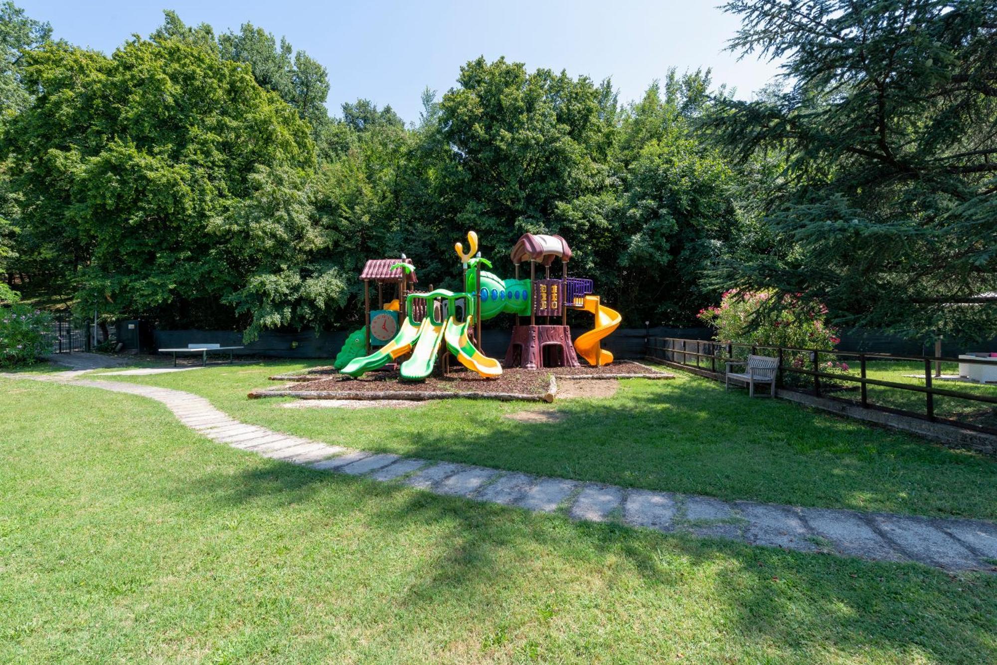 Park Residence Il Gabbiano Moniga del Garda Eksteriør billede