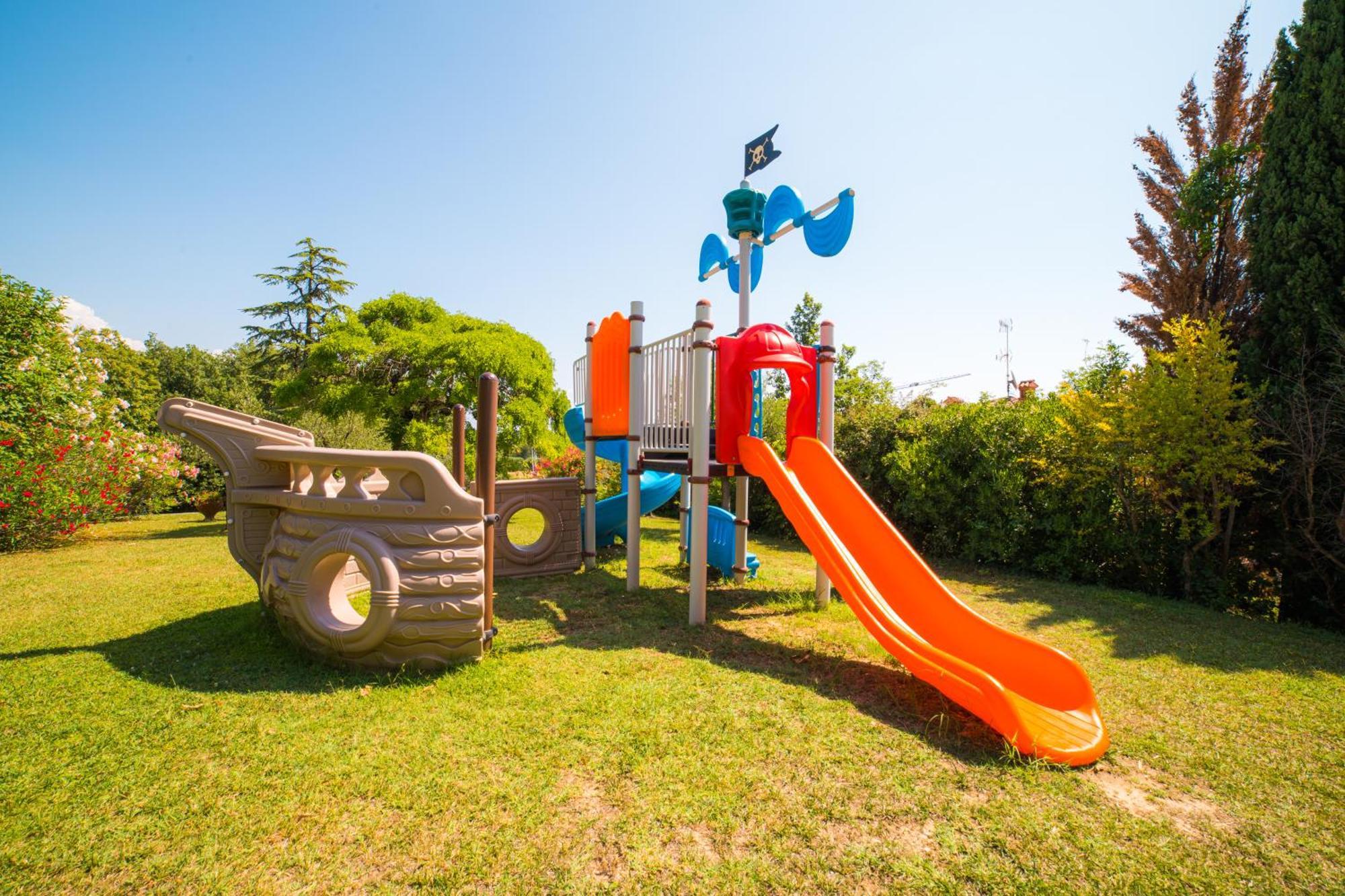 Park Residence Il Gabbiano Moniga del Garda Eksteriør billede