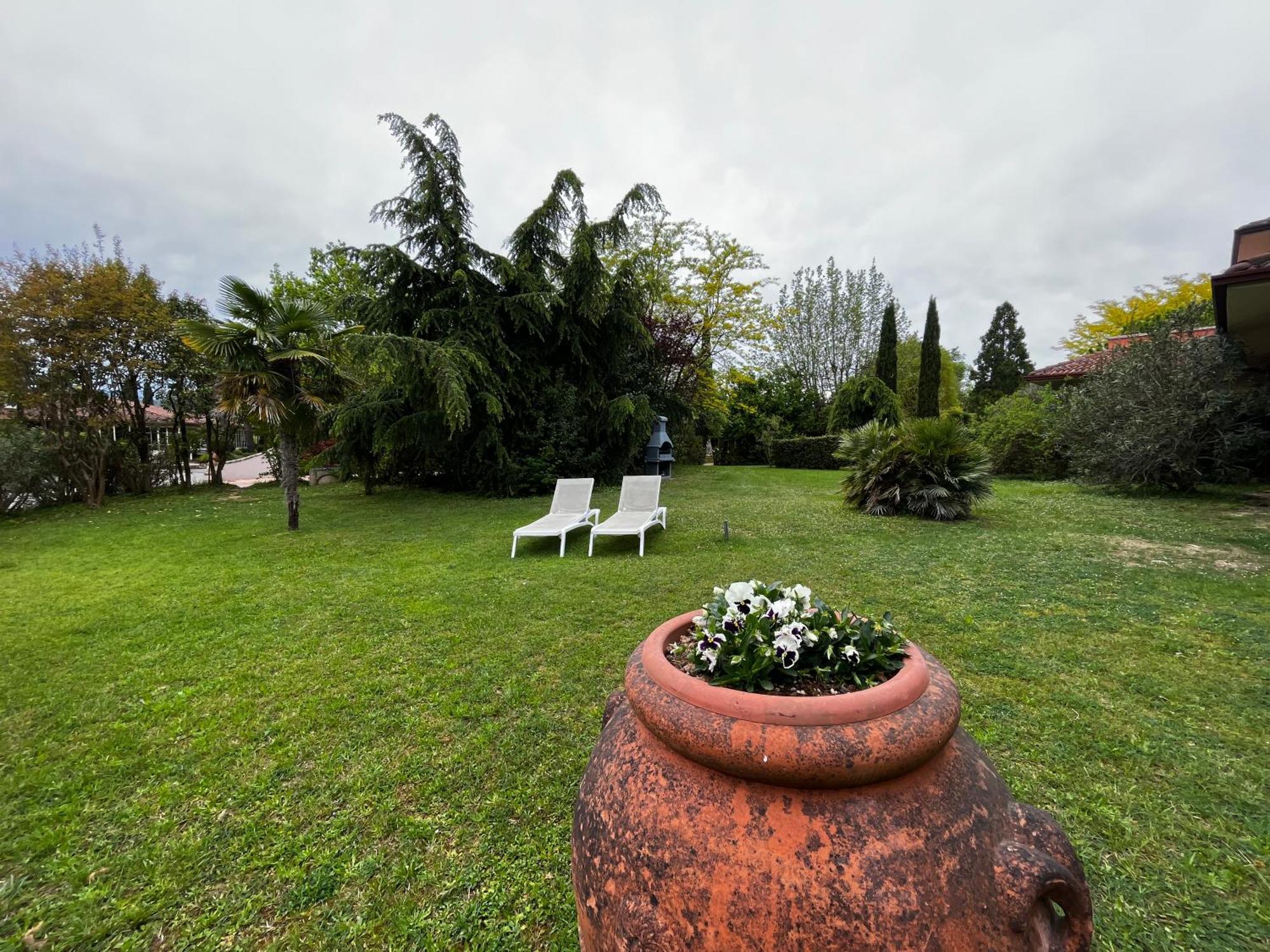 Park Residence Il Gabbiano Moniga del Garda Værelse billede