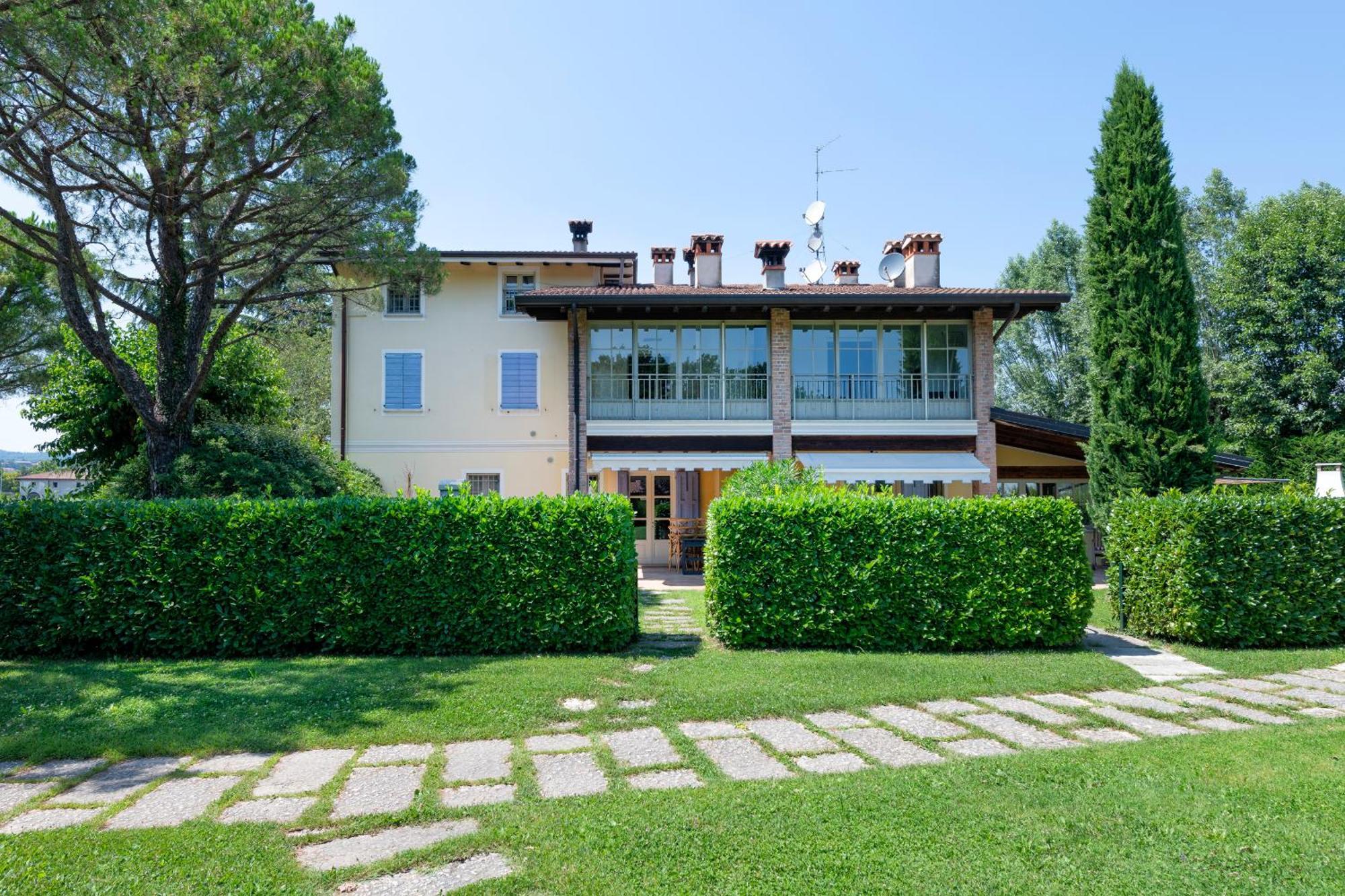 Park Residence Il Gabbiano Moniga del Garda Værelse billede